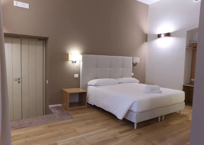 Castanea Castellum * Castellaneta